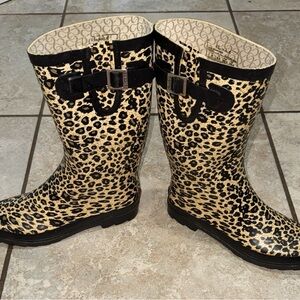 chooka Leopard Print Black & Tan Waterproof Rain Boots